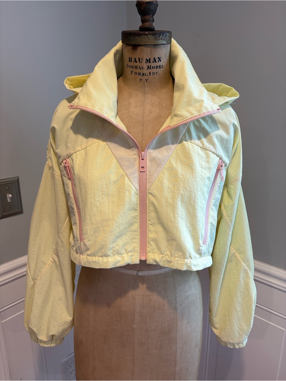 Zara Cropped Hooded Rain Jacket/Windbreaker